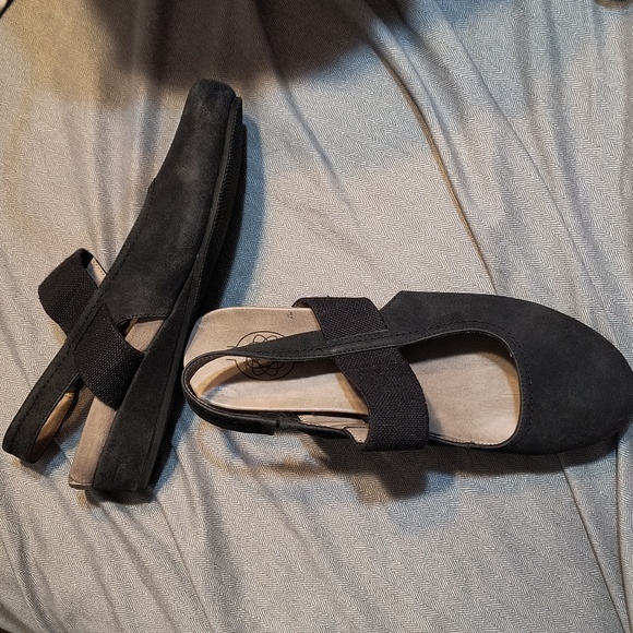 Hocus Pocus low black suedey wedges in great shape - Picture 1 of 5